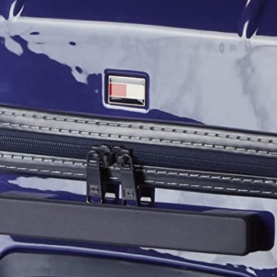 Валіза Tommy Hilfiger розмір M Валіза Tommy Hilfiger розмір M